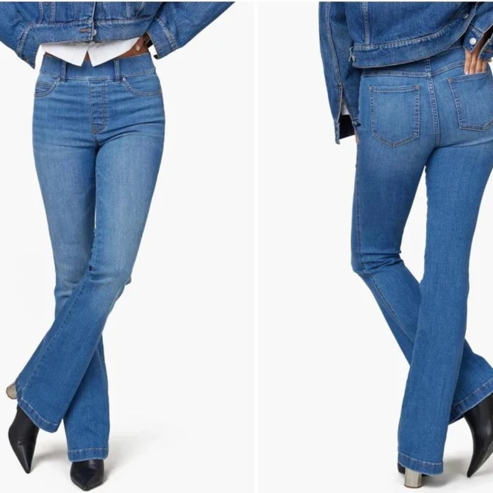 SPANX Pull On Flare Jeans in Vintage Indigo Size Medium